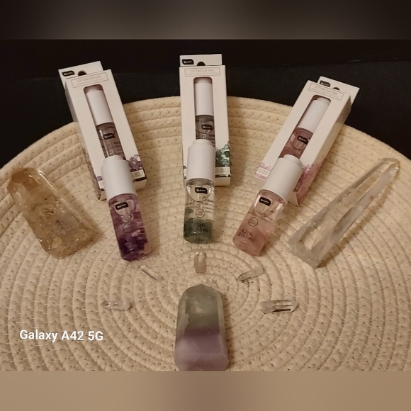 Crystal Infused Cuticle Oils Green Adventurine, Purple Amethyst, Rose Quartz NIB - Picture 1 of 5